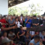 Da INM documentos migratorios por razones humanitarias a integrantes de caravana