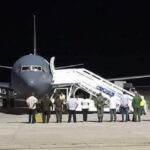 Llega a Cuba aeronave mexicana con ayuda humanitaria