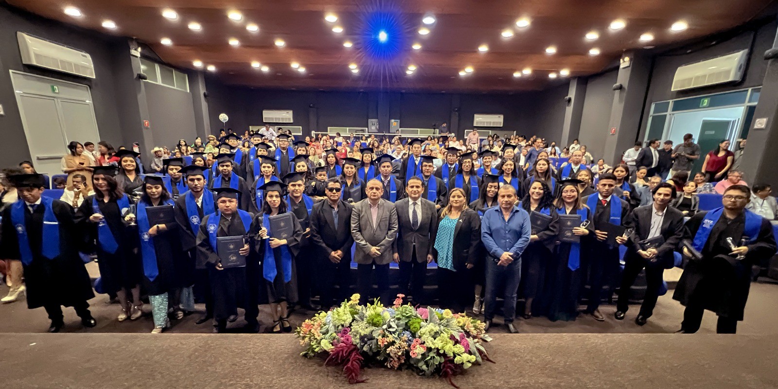 Se gradúan 41 nuevos médicos Veterinarios Zootecnistas, generación 2018-2023