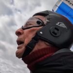 Abuelito de 106 años rompe récord por saltar en paracaidas