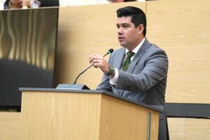 Negar el acceso a perros guía o animales de compañía será discriminación:Partido Verde