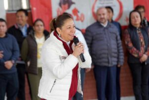 Trabajo coordinado entre gobierno y sociedad abate pobreza, señala Laura Artemisa