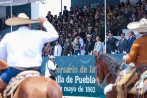En unidad, con patriotismo y orden se realizó el desfile del 5 de mayo