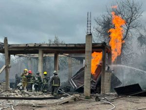 Autoridades mantienen monitoreo de afectaciones luego de explosión en bodega de Tepeaca