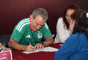 Pepe Chedraui lleva “Día del Pueblo” a San Jerónimo Caleras