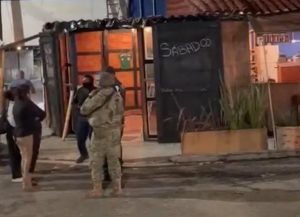 Asaltan negocio en Granjas Puebla