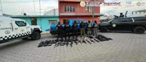 En Puebla, autoridades federales ejecutan 23 cateos y detienen a nueve personas relacionadas con una célula delictiva dedicada al robo de autopartes de carga
