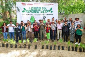 Con el respaldo del Gobierno del Estado, Tonantzin Fernández encabeza jornada de reforestación en el Cerro Zapotecas