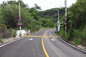 Gobierno estatal abre conexión con Morelos con la pavimentación de la carretera Achichipico – San Miguel