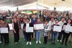 Proyectos de obra comunitaria contribuyen al crecimiento económico con liderazgo de mujeres