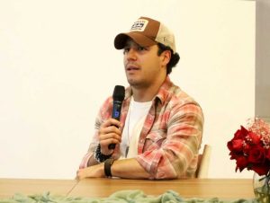 Lalo Capetillo apuesta por el regional mexicano con un espectáculo ecuestre inspirado en Joan Sebastian