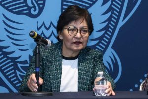 BUAP aplaza consulta sobre pensiones y propone aumento salarial del 10% para docentes por hora clase