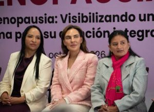 Realizan en el Congreso del Estado conversatorio sobre menopausia y su atención integral 