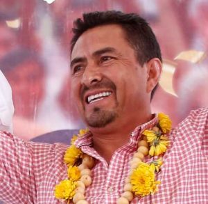 Porfirio Loeza denuncia ataque armado en Tlatlauquitepec; señala a tres funcionarios municipales